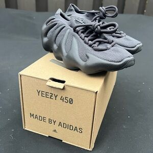 Adidas Yeezy 450 'Utility Black'